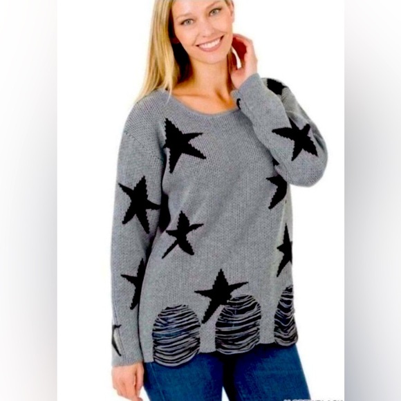 Zenana Outfitters Sweaters - {NWT} Zenana Women's Gray Distressed Long Sleeve Pull-Over Star Sweater Top S